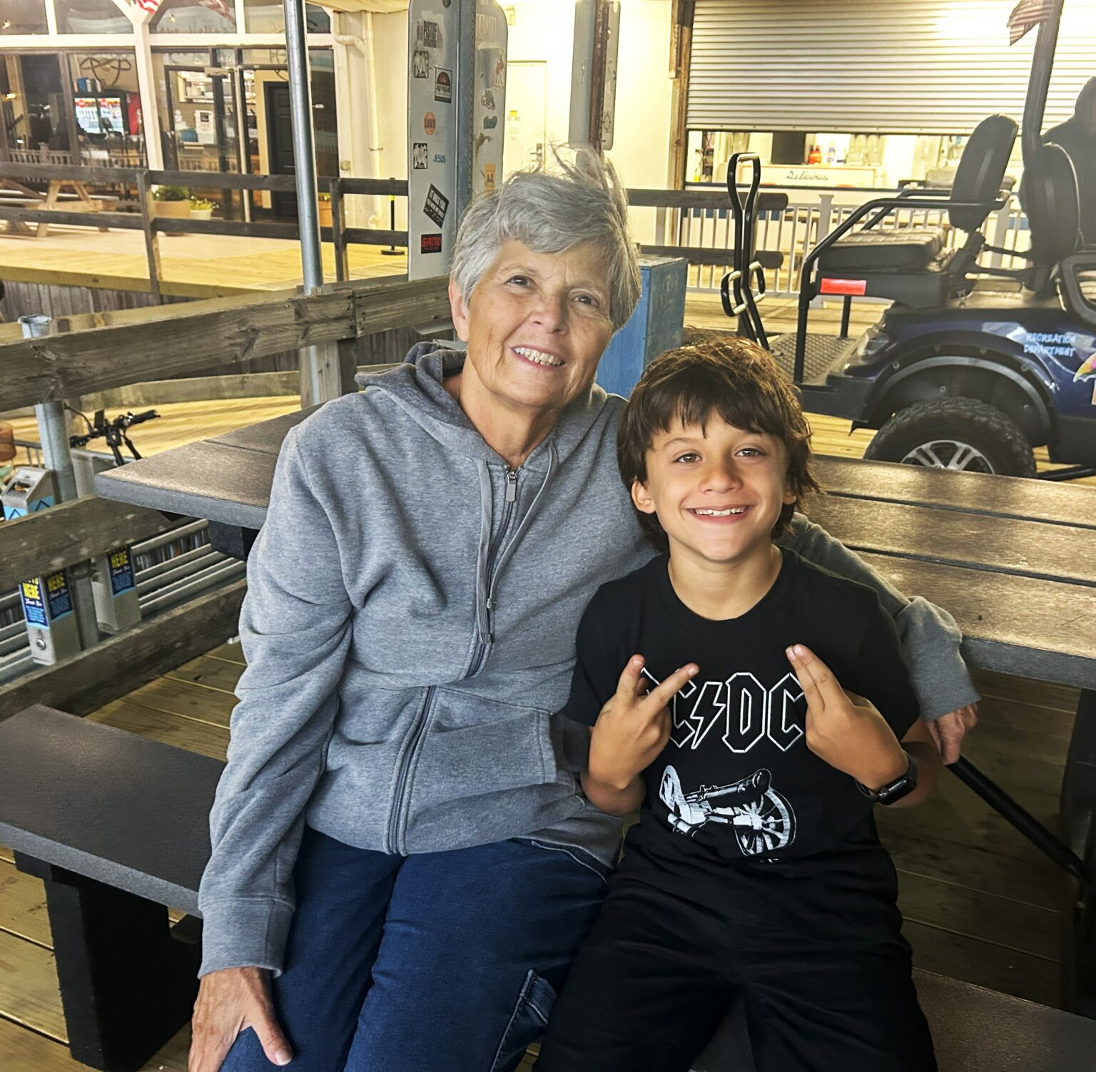 Bay Melnick Virgolino, 10-year-old rock & blues guitarist.